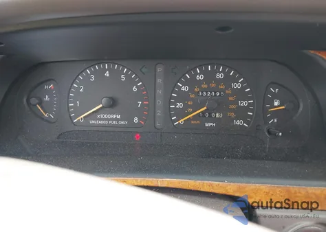 1997 Toyota Avalon Xls z USA, uszkodzony, nr VIN 4T1BF12BXVU138586